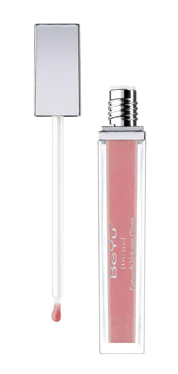 BE YU Блеск для губ Catwalk Volume Gloss, глянцевый эффект, тон №57, 7 мл5010777139655 BE YU Блеск для губ Catwalk Volume Gloss, глянцевый эффект, тон №57, 7 мл5010777139655Глянцевый блеск для губ BeYu Catwalk Volume с эффектом влажных губ содержит активный комплекс Maxi Lip, который придает максимальный объем и действует в 3-х измерениях, обеспечивая увеличение объема, четкости контура и увлажнение. Благодаря высококачественным маслам, входящим в состав, кожа губ получает дополнительный уход и защиту, становится гладкой и шелковистой. Сочные карамельно-сливочные оттенки наполняют губы неповторимым сиянием. Кремообразная текстура представлена в 2 вариантах: матовая и с легким мерцанием (благодаря отражающим пигментам).
