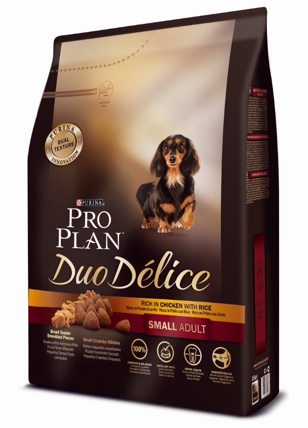 Корм сухой Pro Plan Duo Delice для собак мелких и карликовых пород, с курицей и рисом, 2,5 кг0120710 Корм сухой Pro Plan Duo Delice для собак мелких и карликовых пород, с курицей и рисом, 2,5 кг0120710Сухой корм Pro Plan Duo Delice - это полнорационный корм для взрослых собак мелких и карликовых пород. Это первый корм для собак, сочетающий в себе безупречные питательные свойства вместе с исключительным вкусом. Он состоит из уникального комплекса питательных хрустящих гранул и нежных измельченных кусочков мяса, которые собаки просто обожают. Состав: курица (17%), пшеница, кукуруза, сухой белок птицы, животный жир, пшеничный глютен, сухая мякоть свеклы, рис (4%), минеральные вещества, вкусоароматическая кормовая добавка, пропиленгликоль, яичный порошок, рыбий жир, солодовая мука, витамины. Добавленные вещества (на 1 кг): витамин А 28200 МЕ; витамин D3 920 МЕ; витамин Е 550 МЕ; витамин С 140 мг; железо 75 мг; йод 1,9 мг; медь 10 мг; марганец 35 мг; цинк 140 мг; селен 0,12 мг. Технологические добавки: экстракт токоферолов натурального происхождения 50 мг/кг. Гарантируемые показатели: белок 27%, жир 17%, сырая зола 8%, сырая клетчатка 2%. Товар сертифицирован.