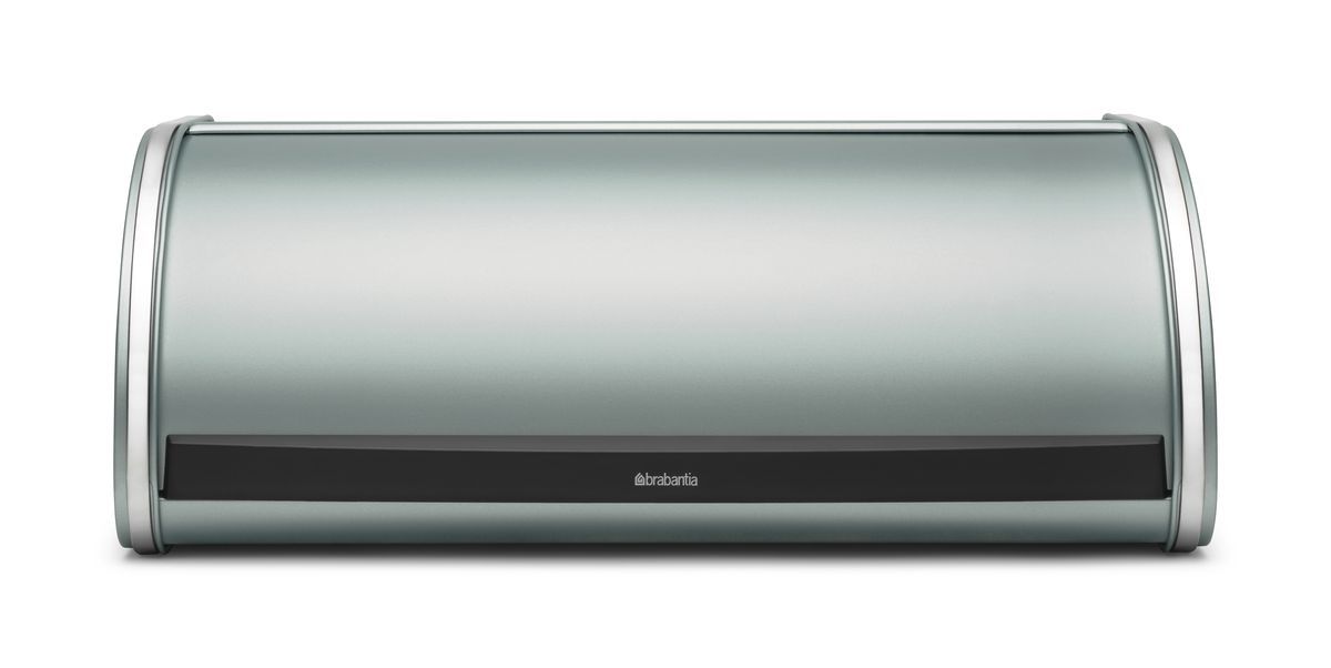Хлебница Brabantia, цвет: серый, 45 см х 26 см х 17,5 см. 484308115510 Хлебница Brabantia, цвет: серый, 45 см х 26 см х 17,5 см. 484308115510Хлебница Brabantia изготовлена из высококачественной нержавеющей стали. Изделие оснащено откидной крышкой с матовой полировкой ипластиковой вставкой. Хлебница предназначена для хранения хлеба, чипсов, кексов и других хлебобулочных изделий. В ней продукты долго сохраняют привлекательный внешний вид, остаются свежими и хрустящими. Крышка плавно открывается и герметично закрывается. Вместительность, функциональность и стильный дизайн позволят хлебнице стать не только незаменимым аксессуаром на кухне, но и предметом украшения интерьера. В ней хлеб всегда останется свежим и вкусным.
