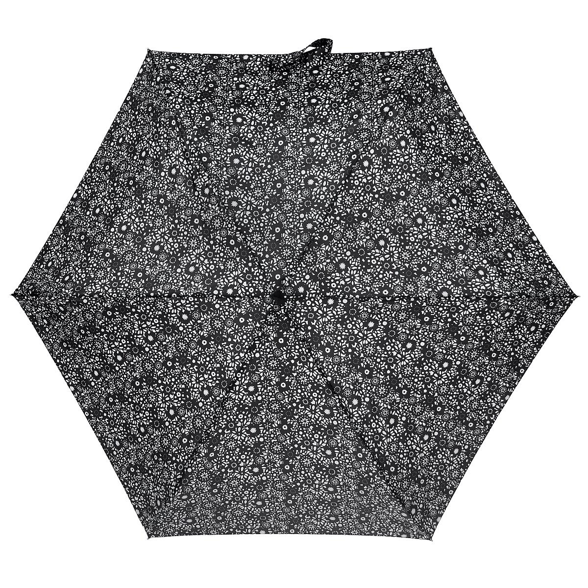 Зонт женский Fulton Chantilly Lace, механический, 5 сложений, цвет: черный, белый. L501REM12-CAM-GREENBLACK Зонт женский Fulton Chantilly Lace, механический, 5 сложений, цвет: черный, белый. L501REM12-CAM-GREENBLACKСтильный зонт Fulton Chantilly Lace, защитит от непогоды, а его сверхкомпактный размер позволит вам всегда носить его с собой. “Ветростойкий” плоский алюминиевый каркас в 5 сложений состоит из шести спиц с элементами из фибергласса, зонт оснащен удобной рукояткой из пластика, обтянутого искусственной кожей.Купол зонта выполнен из прочного полиэстера и оформлен принтом. На рукоятке для удобства есть небольшой шнурок, позволяющий надеть зонт на руку тогда, когда это будет необходимо.К зонту прилагается чехол. Зонт механического сложения: купол открывается и закрывается вручную, стержень также складывается вручную до характерного щелчка.Характеристики: Материал: алюминий, фибергласс, пластик, полиэстер.Длина зонта в сложенном виде: 15 см.Длина ручки (стержня) в раскрытом виде:50 см.