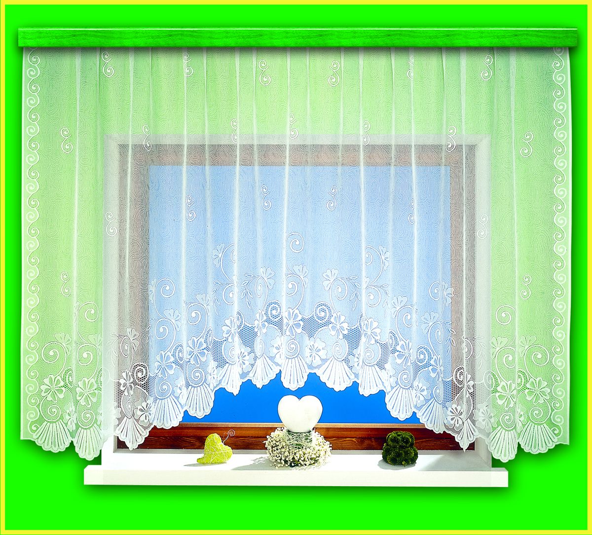 Гардина для кухни Haft Magia Wzorow, на ленте, цвет: белый, высота 160 см. 94090/160046W Гардина для кухни Haft Magia Wzorow, на ленте, цвет: белый, высота 160 см. 94090/160046WВоздушная гардина Haft Magia Wzorow, изготовленная из полиэстера белого цвета, станет великолепным украшением любого окна. Оригинальный цветочный орнамент, украшающий нижний край гардины, и нежная ажурная фактура материала привлекут к себе внимание и органично впишутся в интерьер комнаты. В гардину вшита шторная лента.Размер гардины: 160 см х 300 см.Главный ассортимент компании Haft - это тюль и занавески. Haft предлагает готовые решения для ваших окон, выпуская готовые наборы штор, которые остается только распаковать и повесить. Модельный ряд отличает оригинальный дизайн, высокое качество. Занавески, шторы, гардины Haft долговечны, прочны, практически не сминаемы, они не притягивают пыль и за ними легко ухаживать. Вся продукция бренда Haft выполнена на современном оборудовании из лучших материалов.
