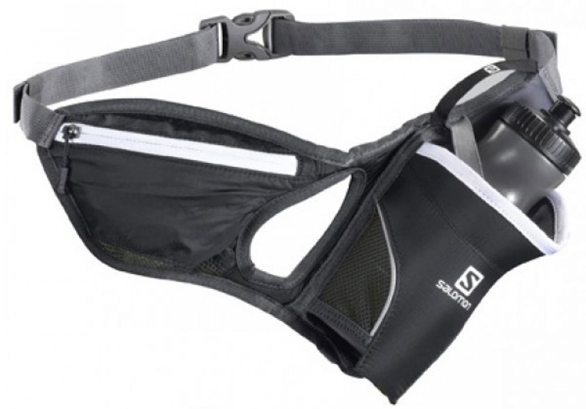 Сумка поясная Salomon Hydro 45 Belt, цвет: черный3B327 Сумка поясная Salomon Hydro 45 Belt, цвет: черный3B327Пояс Salomon Hydro 45 Belt для бутылки с водой с креплением под углом 45 градусов. Дополнительный потайной карман - для удобства и легкого доступа во время не очень длительных забегов. Особенности:Система вентиляции Airvent. Регулируемый пояс. Внешний карман на молнии. 3D-бутылка объемом 600 мл. Фиксатор бутылки 4D.