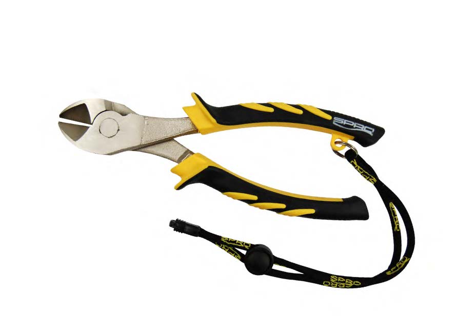 Инструмент рыболова SPRO Super Side Cutters, 20 см28513 Инструмент рыболова SPRO Super Side Cutters, 20 см28513Плоскогубцы рыболова SPRO Super Side Cutters выполнены из нержавеющей стали. Они предназначены для обрезки и отжима рыболовных крючков. Пластиковые ручки, оснащенные резиновыми вставками, оснащены кольцом. В это кольцо вставляется специальный регулируемый ремешок, который крепится на руке и, таким образом, не дает выскользнуть инструменту из ваших рук (входит в комплект). Такие плоскогубцы станут отличным выбором для рыболовов, любящих высокое качество инструмента.Длина инструмента: 20 см.