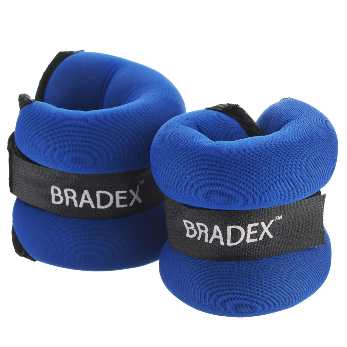 Утяжелители Bradex, 2х0,5 кгSF 0085 Утяжелители Bradex, 2х0,5 кгSF 0085Утяжелители Bradex придадут мышцам дополнительную нагрузку, превышающую обычный уровень их напряжения во время упражнений. Вы можете надевать их, занимаясьходьбой, бегом, гимнастикой. Эти утяжелители прочно и комфортно крепятся на запястьях и лодыжках, обеспечивая серьезную нагрузку, совершенно не сковывая движения.Таким образом, тренировке придается аэробный эффект, в умеренных количествах благотворно влияющий на состояние сердца. Используя утяжелители, вы повысите результативность упражнений, быстрее избавитесь от лишнего веса, подготовите тело к усложненной программе тренировок.Утяжелители фиксируются благодаря липучкам.Характеристики:Материал: ПВХ, нейлон. Наполнитель: металлические шарики. Размер утяжелителя (без фиксаторов): 20 см х 9 см х 3 см.Вес: 2 х 0,5 кг. Размер упаковки: 16 см х 8,5 см х 6,5 см. Производитель: Китай. Артикул: SF0014.