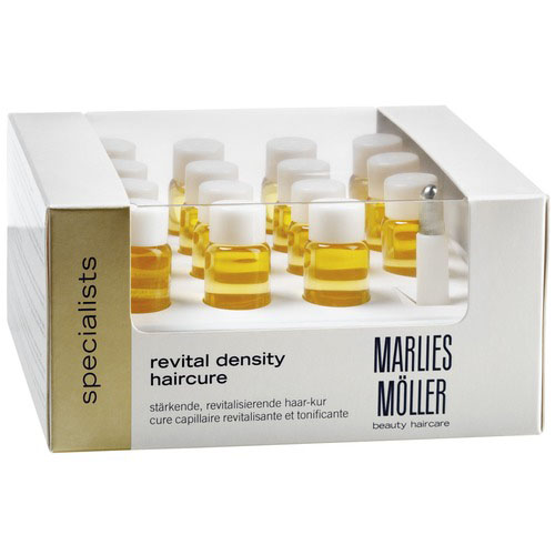 Marlies Moller Specialist - Средство для восстановления густоты волос 15 х 6 млFS-00897 Marlies Moller Specialist - Средство для восстановления густоты волос 15 х 6 млFS-00897Мощный натуральный биостимулятор для усиления роста волос. Возвращает здоровье коже головы. Укрепляет корни волос. Защищает луковицы и продлевает активный жизненный цикл волос. Сенсационно ускоряет рост волос. Увеличивает диаметр волоса. Делает волосы более плотными и эластичными. Глубоко увлажняет и восстанавливает структуру волос. Это сыворотка, упакованная во флакончики по 6 мл. В упаковке их 15. Один флакон рассчитан на два применения. Упаковка рассчитана на курс - 1 месяц. Наносится 1 раз в день (5 - 6 капель) массирующими движениями на кожу головы. Обязательно расчешите волосы щеткой для распределения средства по длине волос. Премиальный уход с профессиональным эффектом. Высокая концентрация активных компонентов. Мягкое средство без силиконов.Наносите средство для волос Revital Density Haircure один раз в день на кожу головы и втирайте его массирующими движениями. Можно наносить как на влажные волосы сразу после мытья, так и на сухие. Одной бутылочки хватает на два применения.
