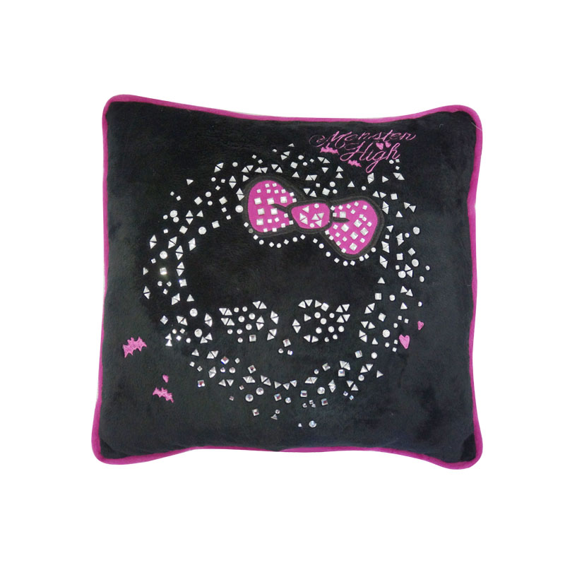 MAXITOYS Подушка со Стразами Monster High98299571 MAXITOYS Подушка со Стразами Monster High98299571Подушка изготовлена по официальной лицензии Monster High.Подушка будет отличным дополнением к вашей коллекции кукол Monster High