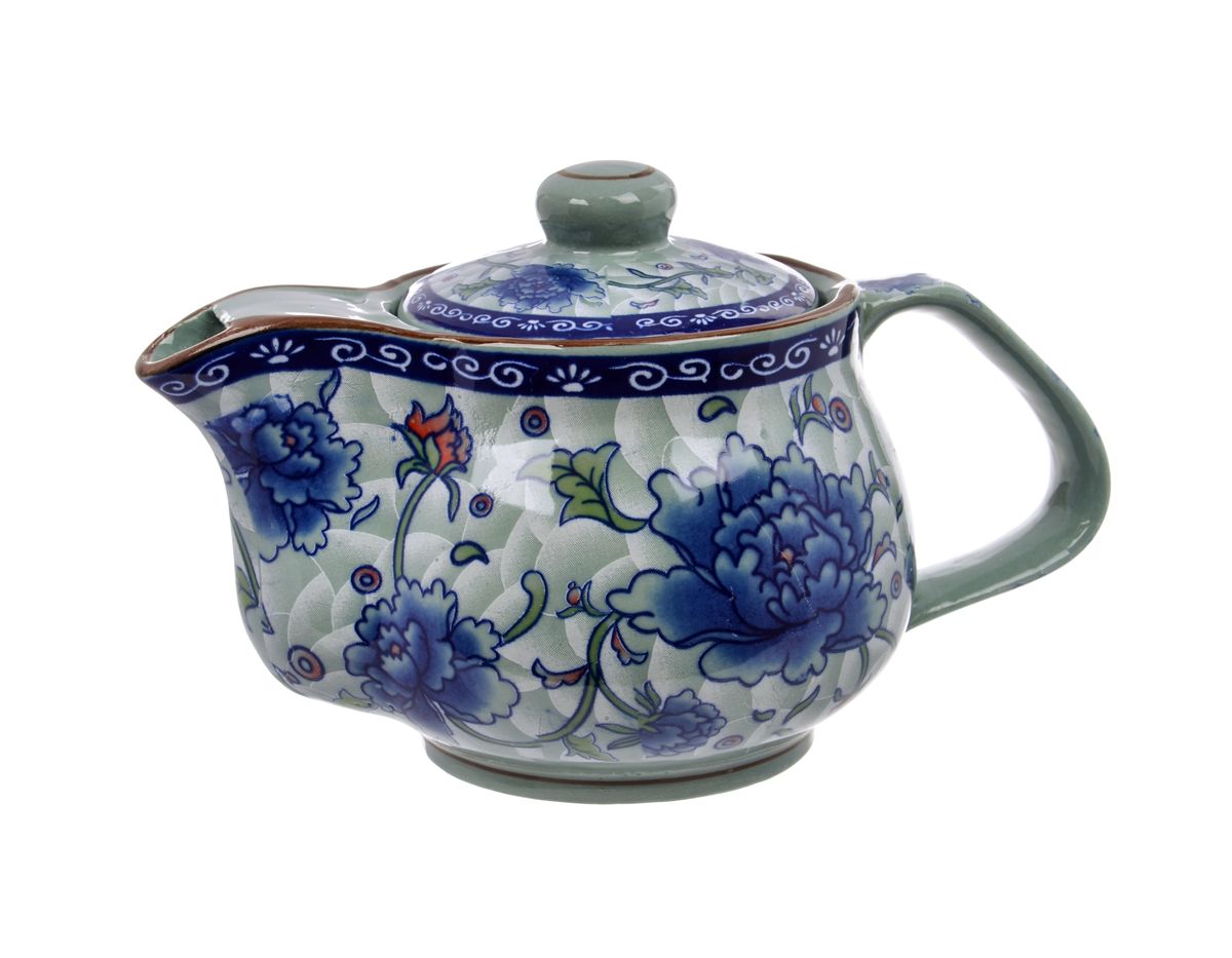 Чайник заварочный Nanshan Porcelain Харбин, 500 млVT-1520(SR) Чайник заварочный Nanshan Porcelain Харбин, 500 млVT-1520(SR)Чайник заварочный Nanshan Porcelain Харбин изготовлен из высококачественной керамики и декорирован ярким изображением цветов. Такой дизайн, несомненно, придется вам по вкусу. Чайник заварочный Nanshan Porcelain Харбин украсит кухонный стол, а также станет замечательным подарком для ваших друзей и близких. Можно мыть в посудомоечной машине и использовать в микроволновой печи. Диаметр чайника (по верхнему краю): 6 см. Высота чайника (без учета крышки): 9 см.