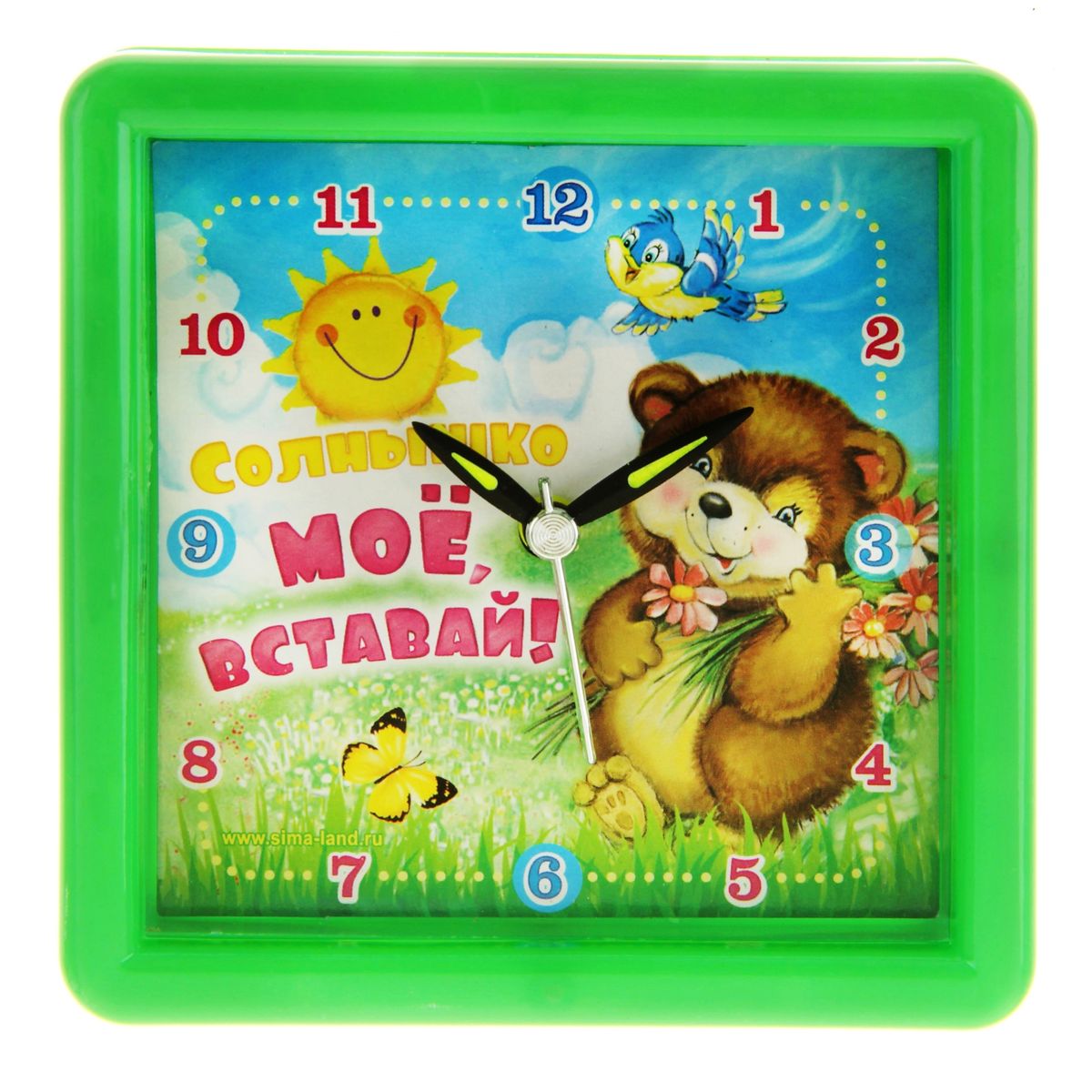 Часы-будильник Sima-land Солнышко мое, вставайMRC 4142 schwarz Часы-будильник Sima-land Солнышко мое, вставайMRC 4142 schwarzКак же сложно иногда вставать вовремя! Всегда так хочется поспать еще хотя бы 5 минут и бывает, что мы просыпаем. Теперь этого не случится! Яркий, оригинальный будильник Sima-land Солнышко мое, вставай поможет вам всегда вставать в нужное время и успевать везде и всюду.Корпус будильника выполнен из пластика. Циферблат оформлен изображением медвежонка и надписью: Солнышко мое, вставай!. Часы снабжены 4 стрелками (секундная, минутная, часовая и для будильника), часовая и минутная стрелки покрыты люминесцентным раствором, светящимся в темноте. На задней панели будильника расположен переключатель включения/выключения механизма, а также два колесика для настройки текущего времени и времени звонка будильника.Такие часы прекрасно подойдут для детской комнаты, они сделают интерьер более насыщенным и выразительным. Пользоваться будильником очень легко: нужно всего лишь поставить батарейку, настроить точное время и установить время звонка. Необходимо докупить 1 батарейку типа АА (не входит в комплект).