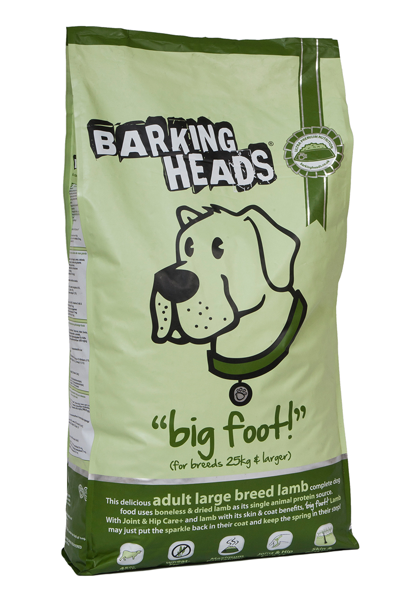Корм сухой Barking Heads Ягненок для большелапого, для собак крупных пород, с ягненком и рисом, 12 кг0120710 Корм сухой Barking Heads Ягненок для большелапого, для собак крупных пород, с ягненком и рисом, 12 кг0120710Сухой корм Barking Heads - вкуснейший полнорационный корм для собак, специально разработанный, чтобы держать наших любимцев в наилучшей форме! Натуральные ингредиенты непременно понравятся вашему питомцу.Состав: свежеприготовленная ягнятина 26%, сушеная ягнятина 18%, коричневый рис, овес, свежеприготовленная форель 5%, гороховый протеин, бараний жир 4%, бульон из баранины 2,5%, люцерна, морские водоросли, забота о бедрах и суставах+ (глюкозамин 450 мг/кг, МСМ 450 мг/кг, хондроитин 240 мг/кг).Гарантированный анализ (%): белок 24%, содержание жира 14%, клетчатка 4%, зола 9,75%, влага 8%, Омега-6 3,2%, Омега-3 1,5%.Витамины: витамин А 16650 МЕ, витамин D3 1480 МЕ, витамин Е 460 МЕ.Комплекс микроэлементов: моногидрат сульфата железа 617 мг, моногидрат сульфата цинка 514 мг, моногидрат сульфата марганца 101 мг, пентагидрат сульфата меди 37 мг, безводный йодат кальция 4,55 мг, селенит натрия 0,51 мг.Товар сертифицирован.