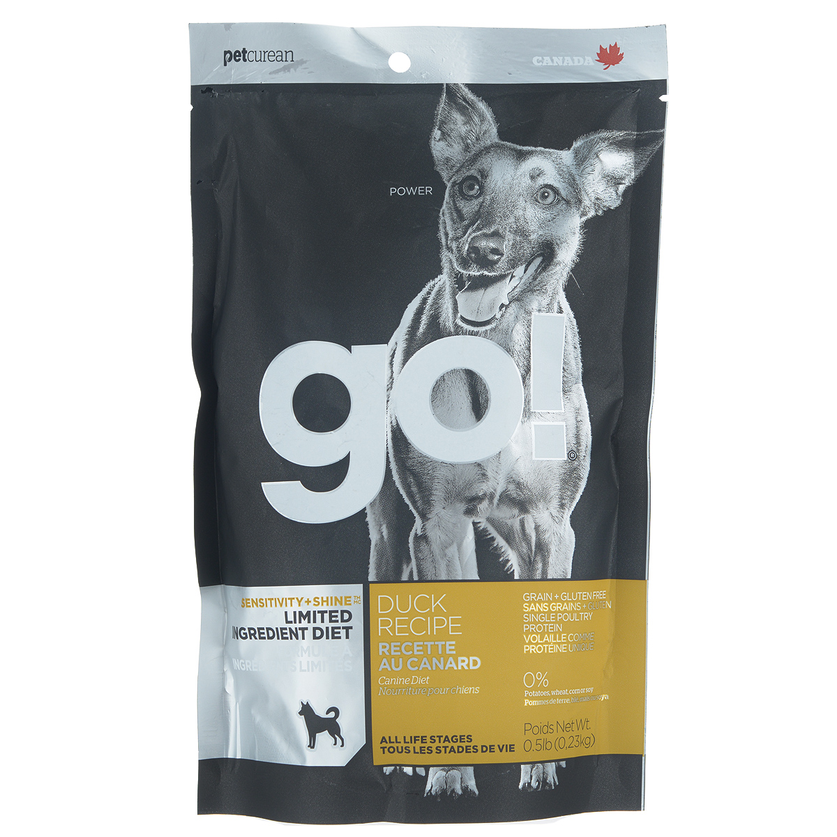 Корм сухой GO! для щенков и собак, беззерновой, с цельной уткой, 230 г0120710 Корм сухой GO! для щенков и собак, беззерновой, с цельной уткой, 230 г0120710В составе беззернового сухого корма GO! используется утка в качестве единственного источника белка. Корм разработан специально для собак с особыми диетическими потребностями и пищевой чувствительностью.Состав: филе утки, дегидрированное мясо утки, горох, тапиока, чечевица, нут, масло канолы (с Витамином Е в качестве консерванта), кокосовое масло (с Витамином Е в качестве консерванта), натуральный ароматизатор, карбонат кальция, фосфат кальция, хлорид натрия, калия хлорид, сушеный корень цикория, хлорид холина, витамины (витамин А, витамин D3 добавки, витамин Е, инозитол, ниацин, L-аскорбил-2-полифосфат (источник витамина С), пантотенат д-кальция, тиамина мононитрат, бета-каротин, рибофлавин, пиридоксин гидрохлорид, фолиевая кислота, биотин, витамин В12), минералы (протеинат цинка, протеинат железа, протеинат меди, оксид цинка, протеинат марганца, сульфат меди, сульфат железа, йодат кальция, оксид марганца, селен), розмарин.Гарантированный анализ: Белки (min) 24%, Жиры (min) 12%, Клетчатка (max) 4.5%, Влага (max) 10%, Кальций (min) 1%, Фосфор (min) 0.8%, Omega 6 (min)1.8%, Omega 3 (min) 0.3%.Вес: 230 г.Калорийность: 3991 ккал /кг или 439 ккал/стакан.Товар сертифицирован.