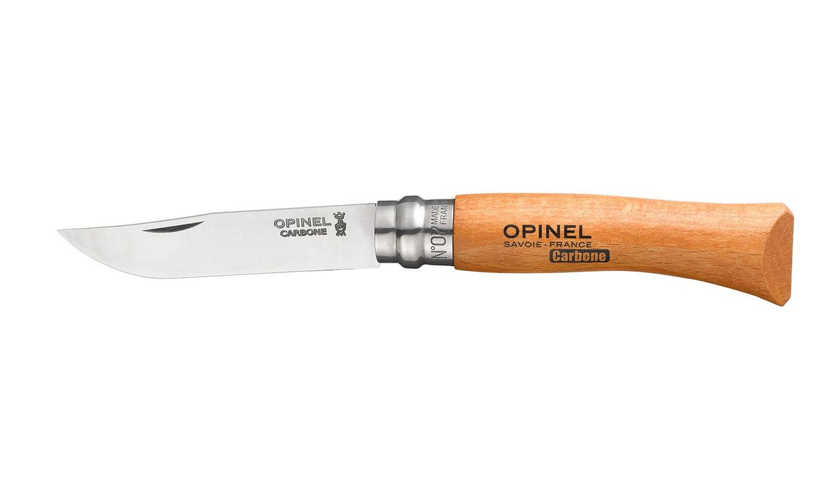 Нож Opinel n°7 углеродистая сталь 113070113070 Нож Opinel n°7 углеродистая сталь 113070113070Нож Opinel n°7 с лезвием из углеродистой стали. Идеальный карманный нож для пикника, барбекю, походов, охоты и рыбалки. Углеродистая сталь ножа менее устойчива к корозии, на ней могут появиться пятна и разводы от лимонной кислоты, зато ее легко и быстро заточить. Viroblock - оригинальное запорное устройство, представляющее собой кольцо с прорезью, которое, будучи повернуто относительно оси ножа, упирается в пятку клинка и не дает ножу самопроизвольно складываться при работе или раскладываться в кармане. Конструкция эта защищена патентом и устанавливается на ножи Opinel с 1955 года, начиная с модели n°6.Характеристики ножа:Материал лезвия: сталь XC90 CarbonМатериал рукояти: букТип ножевого замка: ViroblockПриспособление для открытия клинка: насечка на лезвииДлина лезвия, см: 8Длина ножа, см: 17,5Ширина лезвия, см: 1,6Длина в сложенном положении, см: 10Вес, г: 36