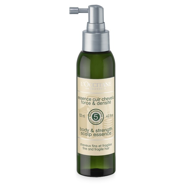 LOccitane Эссенция для кожи головы Сила и густота волос 125 млFS-00897 LOccitane Эссенция для кожи головы Сила и густота волос 125 млFS-00897Эффективное воздействие запатентованного комплекса из 5 стимулирующих эфирных масел и укрепляющих аминокислот усиливают микроциркуляцию, укрепляет корни волос, сокращает выпадение волос. Волосы становятся густыми, сильными и пышными от корней до самых кончиков.