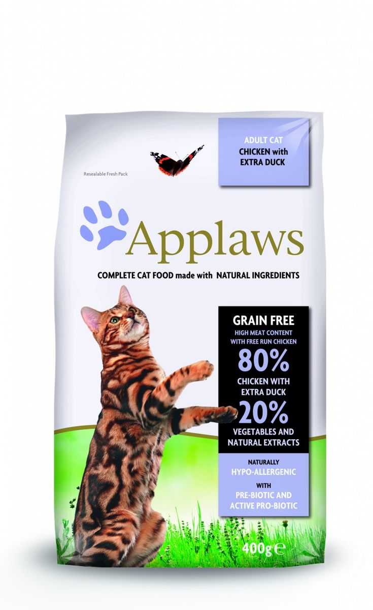 Беззерновой для Кошек Курица и Утка/Овощи: 80/20% (Dry Cat Chicken with Duck), 400 г0120710 Беззерновой для Кошек Курица и Утка/Овощи: 80/20% (Dry Cat Chicken with Duck), 400 г0120710Беззерновая линейка Холистик кормов для кошек Applawsизготовлена по особым рецептам, разработанными диетологами института Великобритании. Правильная диета очень важна для питомцев, ведь она меняется в зависимости от жизненного цикла. Также полнорационные корма должны включать в себя необходимое количество витаминов и минералов. В рецептах сухих кормов Applaws учтен не только перечень наиболее необходимых минералов и витаминов, но и их строгий баланс. Так как сухой корм изготавливается только из натуральных качественных ингредиентов, крокеты привлекут внимание любого, даже очень привередливого питомца. Состав: Дегидрированное мясо цыпленка (мин. 52%),дегидрированное филе утки (мин. 21%), молодой картофель (мин. 6%), свекла, пивные дрожжи, подлива с мяса птицы приготовленной в собственном соку (мин. 1%), лососевый жир (источник Омега 3), витамины и минералы, яичный порошок (мин. 3%), клетчатка, хлорид натрия, карбонат кальция, сушеные водоросли, клюква, DL - метионин, хлористый калий, экстракт Юкка Шидегера, экстракт из цитрусовых, розмарин. Пищевые добавки: Витамин А 27,850 МЕ/кг, Витамин D3 1,200 МЕ/кг, Витамин Е 615 МЕ/кг. Микроэлементы:Селен (селенит натрия) 0,13 мг/кг, Йод (безводный иодат кальция) 1,5 мг/кг, Железо (сульфат железа моногидрат) 80 мг, медь (сульфат меди пентагидрад) 48мг/кг, марганец (сульфат марганца моногидрат) 38 мг/кг, Цинк (сульфат цинка моногидрат) 68 мг/кг. Прочие добавки: натуральный консервант – Токоферол. Гарантированный анализ: Белки 38%, Жиры 20%, Клетчатка 2,1%, Зола 10,5%, Омега 6: 3,8%, Омега 3: 0,8%, Кальций 2,3%, Фосфор 1,5%, Таурин 2000 мг/кг < 12,5 Углеводов. Условия хранения: в прохладномтемном месте