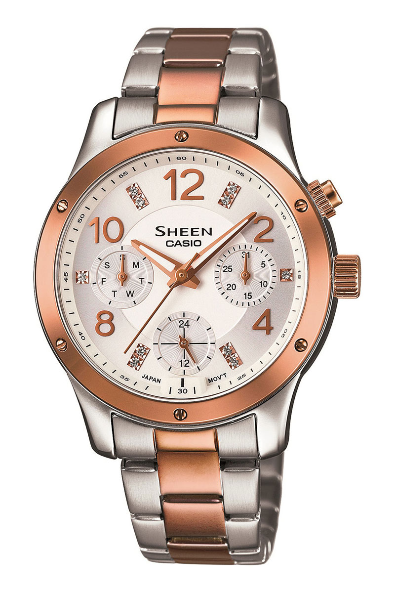 Часы женские наручные Casio, серебристый, бронзовый. SHE-3807SPG-7AINT-06501 Часы женские наручные Casio, серебристый, бронзовый. SHE-3807SPG-7AINT-06501Наручные часы Casio произведены опытными специалистами из материалов самого высокого качества на базе новейших технологий. Часы прошли тщательную проверку и контроль качества.Часы оснащены японским кварцевым механизмом. Корпус выполнен из высококачественной нержавеющей стали с частичным розовым IP покрытием. Циферблат оформлен накладными знаками в виде цифр, защищен минеральным стеклом и декорирован кристаллами Swarovski. Циферблат подсвечивается ярким светодиодом. Подсветку можно включить нажатием кнопки на корпусе. Светонакопительное покрытие на стрелках необрит продолжает светиться в темноте даже после непродолжительного пребывания на свету. Часы имеют три стрелки: часовую, минутную и секундную. Браслет часов выполнен из высококачественной нержавеющей стали с частичным розовым IP покрытием и оснащен застежкой-клипсой. Часы имеют дополнительные функции: индикатор даты, дня недели, 12/24-часовой формат времени. Часы укомплектованы паспортом с подробной инструкцией и упакованы в оригинальную фирменную коробку.Характеристики: Длина браслета (с учетом корпуса): 22 см.Ширина браслета: 1,5 см.Диаметр корпуса: 5,5 см.Диаметр циферблата: 3,5 см.