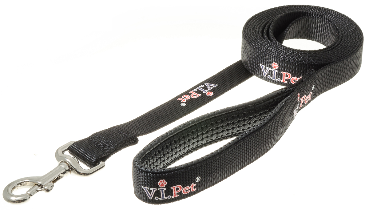 Поводок для собак V.I.Pet, цвет: черный, ширина 25 мм, длина 3 м. 73-25080120710 Поводок для собак V.I.Pet, цвет: черный, ширина 25 мм, длина 3 м. 73-25080120710Поводок с карабином и мягкой ручкой из гипоаллергенного материала. Смягчает рывки и делает комфортным выгул собаки. Материал поводка отличается повышенной прочностью, мало подвержен механическому воздействию, поэтому, надолго сохранит аккуратный внешний вид и насыщенность цвета. Вращающийся вертлюг карабина предотвращает перекручивание поводка. Материал: нейлон, неопрен, сталь.Цвет: черный.Ширина: 25 мм.Длина: 3 м.