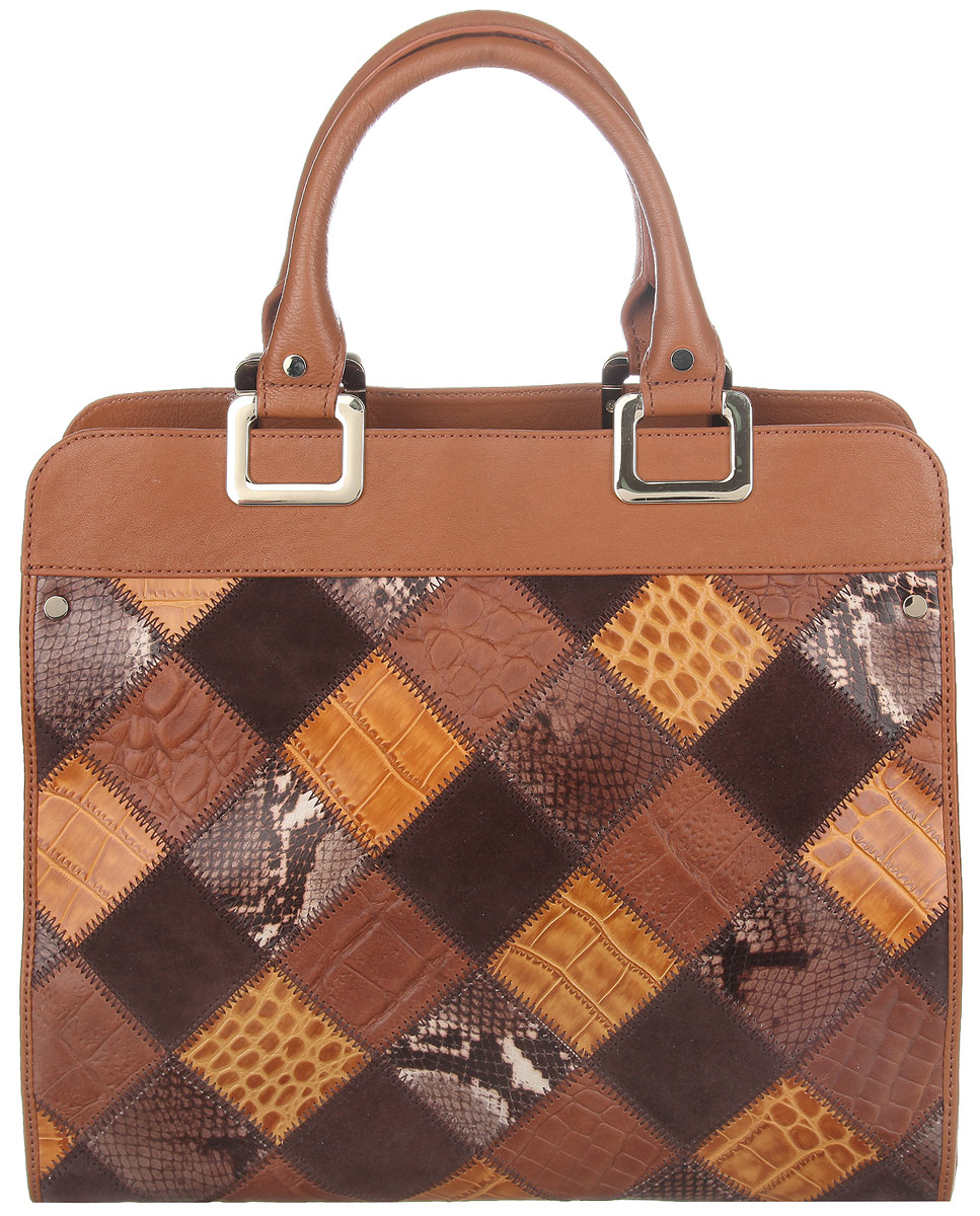 Сумка женская Galaday, цвет: рыжий. GD2137Q-2-brown10130-11 Сумка женская Galaday, цвет: рыжий. GD2137Q-2-brown10130-11Женская сумка Galaday содержит одно отделение в котором имеются два кармана на молнии и два кармашка для мелочей. Сумка закрывается на пластиковую молнию. Фурнитура - блестящее золото. Кожа плотная, форму держит. Размеры вмещают формат А4. В комплектацию входит наплечный ремень.