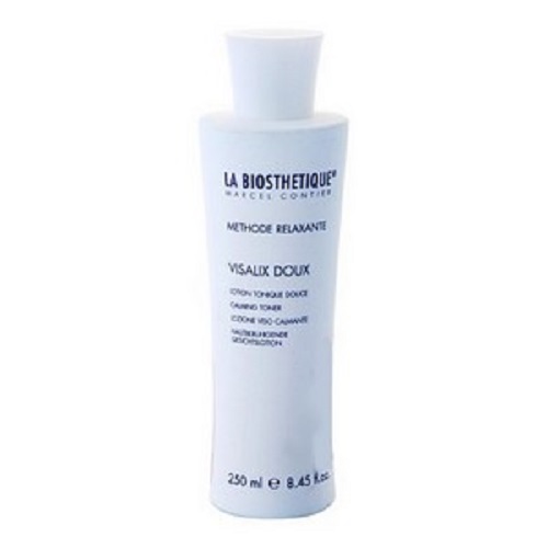 La Biosthetique Успокаивающий тоник Methode Relaxante для чувствительной кожи, 250 мл1205274851 La Biosthetique Успокаивающий тоник Methode Relaxante для чувствительной кожи, 250 мл1205274851Тоник гармонично завершает очищающую процедуру для чувствительной и раздраженной кожи, смягчая ее и снимая зуд и воспаление поскольку содержит Пантенол, который восстанавливает ткани, снимает раздражение, успокаивает кожу и укрепляет ее естественный защитный слой, а также, Медицинское Белое масло, образующее на коже тонкую пленку, не закупоривающую поры, и обеспечивающую дополнительную защиту от агрессивных факторов внешней среды. В состав средства включены Лауриновая кислота, выделяемая из натуральных растительных масел, смягчающая и укрепляющая кожу, Глицерин, обладающий хорошей способностью вытягивать влагу из воздуха, и тем самым насыщать ею кожу, и комплекс натуральных растительных компонентов, который обеспечивает исключительно щадящий уход за кожей.