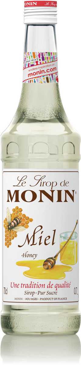 Monin Мед сироп, 0,7 л0120710 Monin Мед сироп, 0,7 л0120710Сделанный из настоящего меда без добавления подсластителей, сироп Monin Мёд специально разработан для быстрого растворения в горячих и даже в охлажденных напитках. Полученный из нектара цветов, у меда есть характерный естественный цветочный аромат, который принуждает некоторых людей предпочитать его сахару и другим подслащивающим веществам.Сиропы Monin выпускает одноименная французская марка, которая известна как лидирующий производитель алкогольных и безалкогольных сиропов в мире. В 1912 году во французском городке Бурже девятнадцатилетний предприниматель Джордж Монин основал собственную компанию, которая специализировалась на производстве вин, ликеров и сиропов. Место для завода было выбрано не случайно: город Бурже находился в непосредственной близости от крупных сельскохозяйственных районов - главных поставщиков свежих ягод и фруктов.Производство сиропов стало ключевым направлением деятельности компании Monin только в 1945 году, когда пост главы предприятия занял потомок основателя - Пол Монин. Именно под его руководством ассортимент марки пополнился разнообразными сиропами из натуральных ингредиентов, которые молниеносно заслужили блестящую репутацию в кругу поклонников кофейных напитков и коктейлей. По сей день высокое качество остается базовым принципом деятельности французской марки. Сиропы Монин создаются исключительно из натуральных ингредиентов по уникальным технологиям, позволяющим сохранять в готовом продукте все полезные свойства природного сырья.Эксперты всего мира сходятся во мнении, что сиропы Monin - это законодатели мод в миксологии. Ассортимент французской марки на сегодняшний день является самым широким и насчитывает полторы сотни уникальных вкусовых решений. В каталоге компании можно найти как классические вкусы для кофейных напитков (шоколадный, ванильный, ореховый и другие сиропы), так и весьма экзотические варианты (сиропы со вкусом кокоса, зеленой мяты, тирамису, блю курасао, аниса, грейпфрута, пина колады и т. д.). Отметим, что все сиропы обладают мягкими, деликатными вкусовыми и ароматическими характеристиками, что говорит о натуральном составе продуктов. Вкус: сладкий и мягким вкус из медовых леденцов.Запах: цветочный, медовый.Применение: коктейли, кофе, чай.