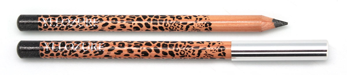 YZ Контур для глаз LEOPARD, тон 22, 1,7 г1216 YZ Контур для глаз LEOPARD, тон 22, 1,7 г1216Карандаш для глаз LEOPARD - ПРИКОСНИТЕСЬ К АТЛАСУ. Струящийся, легкий, воздушный, обволакивающий. Соблазн и удовольствие от каждого прикосновения. Атласная текстура карандашей для глаз LEOPARD позволяет мягко и нежно скользить по вашему веку, ухаживая за нежной кожей ваших глаз и даря удовольствие от легкости нанесения. Новое поколение карандашей для глаз LEOPARD, с уникальным грифелем, позволит легко провести идеально ровный контур и почувствовать прикосновение шелка к вашей нежной коже век. При помощи одного единственного карандаша вы можете добиться любого макияжа – от натурального до эффекта «smoky eyes», его возможности поистине безграничны.