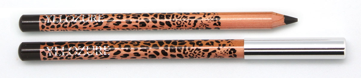 YZ Контур для глаз LEOPARD, тон 23, 1,7 г29101344006 YZ Контур для глаз LEOPARD, тон 23, 1,7 г29101344006Карандаш для глаз LEOPARD - ПРИКОСНИТЕСЬ К АТЛАСУ. Струящийся, легкий, воздушный, обволакивающий. Соблазн и удовольствие от каждого прикосновения. Атласная текстура карандашей для глаз LEOPARD позволяет мягко и нежно скользить по вашему веку, ухаживая за нежной кожей ваших глаз и даря удовольствие от легкости нанесения. Новое поколение карандашей для глаз LEOPARD, с уникальным грифелем, позволит легко провести идеально ровный контур и почувствовать прикосновение шелка к вашей нежной коже век. При помощи одного единственного карандаша вы можете добиться любого макияжа – от натурального до эффекта «smoky eyes», его возможности поистине безграничны.