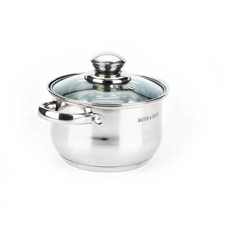 Кастрюля Mayer & Boch с крышкой, 2,9 л. 2143254 009312 Кастрюля Mayer & Boch с крышкой, 2,9 л. 2143254 009312Кастрюля Mayer & Boch изготовлена из высококачественной нержавеющей стали с зеркальной полировкой. Многослойное капсулированное дно аккумулирует тепло, способствует быстрому закипанию и приготовлению пищи даже при небольшой мощности конфорок. Изделие оснащено удобными ручками из нержавеющей стали. Они прикреплены к корпусу на клепки, что обеспечивает прочность, надежность и минимальный нагрев ручки. Крышка, выполненная из термостойкого стекла, позволит вам следить за процессом приготовления пищи и оснащена металлическим ободом и отверстием для выпуска пара. Кастрюля идеальна для приготовления здоровой пищи с минимальным количеством жира, что обеспечивает снижение потери полезных витаминов, минеральных веществ и сохраняет аромата приготовляемых блюд. Она очень удобна в использовании, практична и элегантна, ее легко чистить и мыть. Можно использовать на всех видах плит, включая индукционные, а также мыть в посудомоечной машине.Диаметр кастрюли (по верхнему краю): 18 см.Ширина кастрюли (с учетом ручек): 27 см.Высота стенок: 11,5 см.Толщина стенок: 0,5 мм.Толщина дна: 6 мм.Диаметр индукционного дна: 15 см.