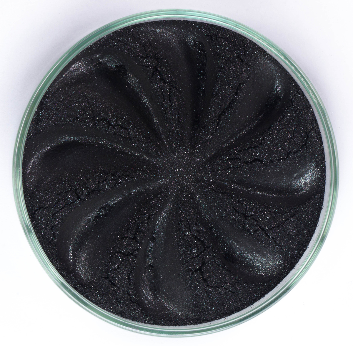 Era Minerals Минеральные Тени для век Jewel тон J35 (сияющий черный), 4 млSatin Hair 7 BR730MN Era Minerals Минеральные Тени для век Jewel тон J35 (сияющий черный), 4 млSatin Hair 7 BR730MNТени для век Jewel обеспечивают комплексное покрытие, своим сиянием напоминающее как глубину, так и лучезарный блеск драгоценного камня. Текстура теней содержит в себе цвет-основу с содержанием крошечных мерцающих частиц, превосходно сочетающихся с основным цветом.Сильные и яркие минеральные пигментыМожно наносить как влажным, так и сухим способомБез отдушек и содержания масел, для всех типов кожиДерматологически протестировано, не аллергенноНе тестировано на животныхВес нетто 1г (стандартный размер)
