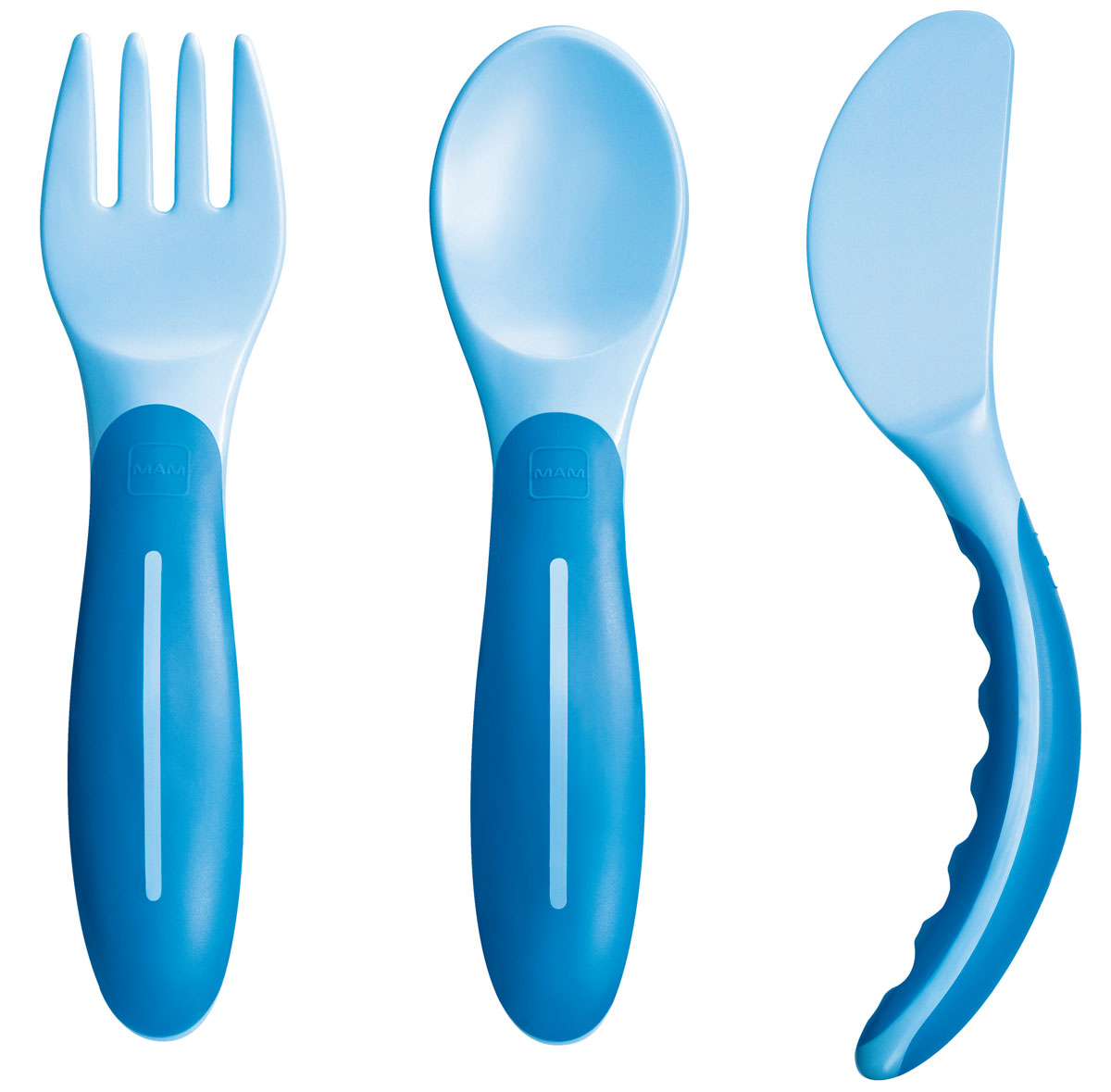 МАМ Набор детских столовых приборов Babys cutlery цвет голубой115510 МАМ Набор детских столовых приборов Babys cutlery цвет голубой115510Прекрасный детский набор столовых приборов МАМ: нож с безопасным краем, ручка у вилки с эргономичным углублениями для детских пальчиков. Нескользящие ручки - удобно держать, благодаря изогнутой форме и текстурированному дизайну. Одинаково удобно как для правшей, так и для левшей.