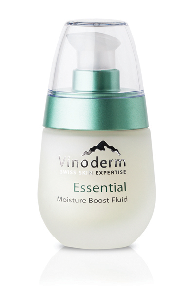 Vinoderm Интенсивно увлажняющий флюид Essential 30млFS-00897 Vinoderm Интенсивно увлажняющий флюид Essential 30млFS-00897Шелковистый флюид обеспечивает длительное увлажнение кожи, устраняя чувство стянутости. Экстракт виноградной косточки, дрожжи и масло авокадо запускают процесс обновления клеток кожи и активизируют работу собственной защитной системы вашей кожи. Флюид защищает кожу от свободных радикалов и наполняет ее влагой. Благодаря уникальному сочетанию растительных компонентов, ваша кожа превосходно увлажнена и выглядит более гладкой.