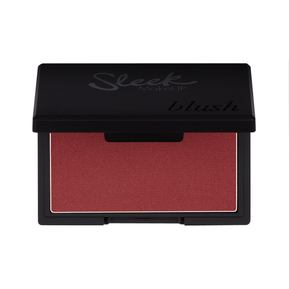 SLEEK MAKEUP Румяна BLUSH Flushed 935, 8гр50390687 SLEEK MAKEUP Румяна BLUSH Flushed 935, 8гр50390687Эти румяна не только освежат, но и выделят ваши щечки. Румяна очень стойкие и имеют шелковую текстуру. Для наилучшего результата стоит наносить небольшой кистью для румян или пудры. Обязательно стряхивайте излишки продукта с кисточки что бы не поставить пятно на лице, так как румяна очень пигментированные.