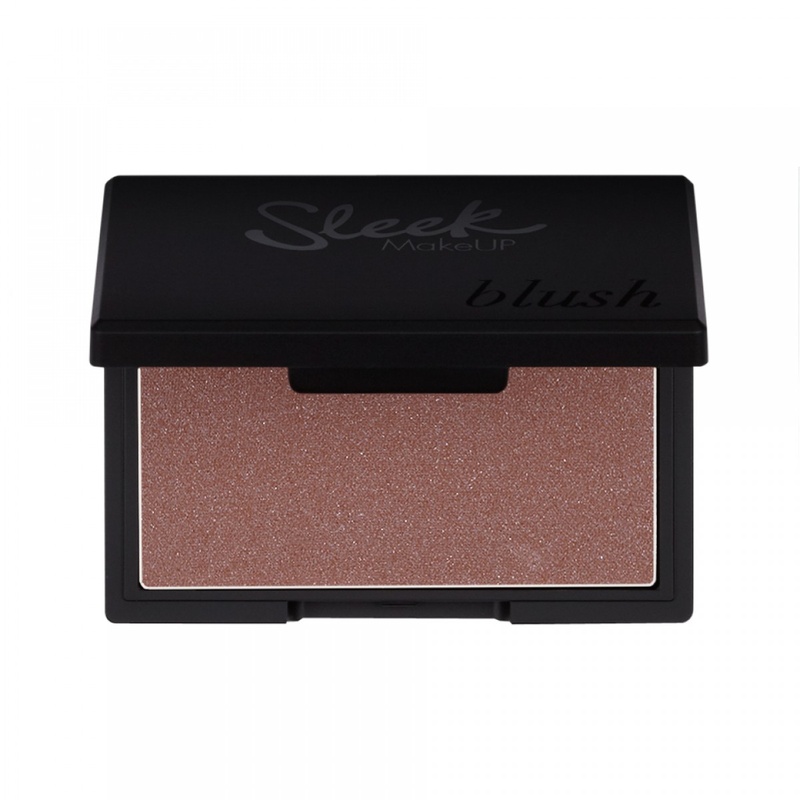 SLEEK MAKEUP Румяна BLUSH Antique 142, 8гр96094099 SLEEK MAKEUP Румяна BLUSH Antique 142, 8гр96094099Эти румяна не только освежат, но и выделят ваши щечки. Румяна очень стойкие и имеют шелковую текстуру. Для наилучшего результата стоит наносить небольшой кистью для румян или пудры. Обязательно стряхивайте излишки продукта с кисточки что бы не поставить пятно на лице, так как румяна очень пигментированные.