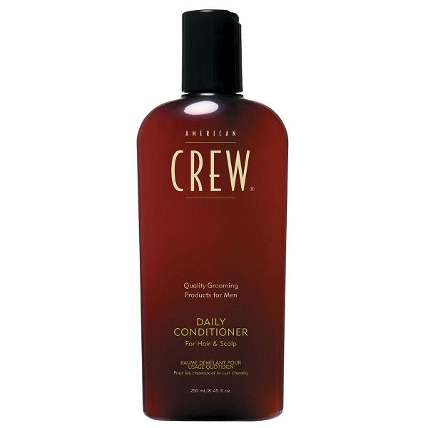 American Crew Кондиционер для ежедневного ухода Classic Daily Conditioner 250 млAC-1121RD American Crew Кондиционер для ежедневного ухода Classic Daily Conditioner 250 млAC-1121RDAmerican Crew Daily Conditioner Кондиционер для ежедневного ухода обеспечивает укрепляющее и стимулирующее действие на волосы, делая их мягкими и шелковистыми. В состав данного средства входит экстракт коры панамы, которая значительно снижает масляную консистенцию волос, делая их здоровыми, устраняя проблемы сухости волос и сохраняя естественный блеск. Благодаря экстракту розмарину, ментолу и витамину B5 кожа головы становится здоровой, при этом надолго остаётся ощущение свежести. Кондиционер для ежедневного ухода American Crew хорошо увлажняет волосы, при этом не утяжеляя их.Кондиционер Американ Крю Daily прекрасно подходит для ежедневного ухода за волосами, поддерживая их здоровье и чистоту.