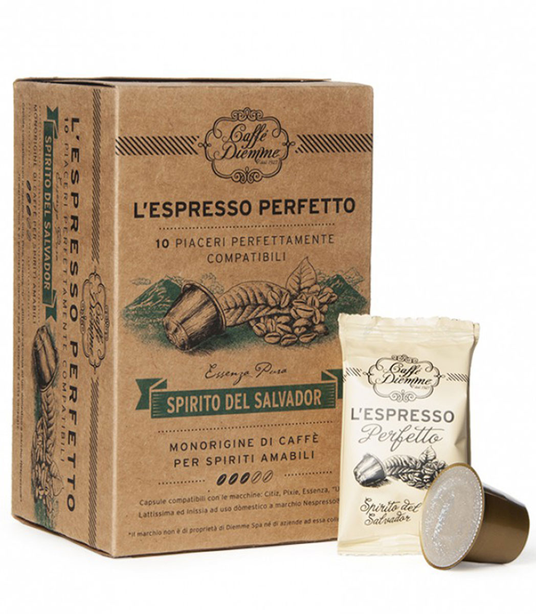 Diemme Caffe Spirito del Salvador кофе в капсулах, 10 шт0120710 Diemme Caffe Spirito del Salvador кофе в капсулах, 10 шт0120710Diemme Caffe Spirito del Salvador - наиболее легкий аромат, являющийся результатом уникальной селекции произрастающего в Сальвадоре сорта Арабика Лавата. Его кисловатый привкус очень хорошо сочетается с какао, и полученный таким образом свежий и деликатный вкус делает этот кофе идеальным в любой момент дня.