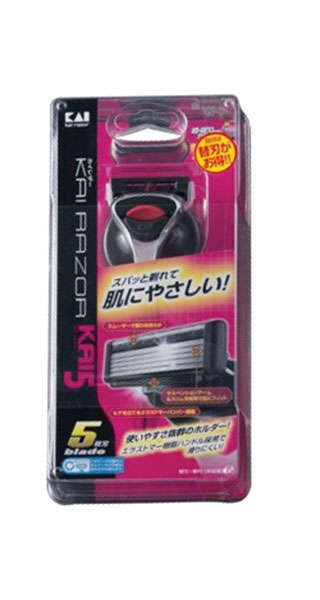 Бритвенный станок Razor Smooth, безопасный, мужской15032030 Бритвенный станок Razor Smooth, безопасный, мужской15032030Мужской бритвенный станок Razor Multi с тончайшим лезвием, которое сравнимо лишь с острой, сверхпрочной и долговечной сталью самурайского меча! Удобный бритвенный станок с плавающей головкой для более комфортного и чистого бритья имеет пять лезвий с титановым покрытием. Смазывающая головка обеспечивает более гладкое бритье и содержит в составе антибактериальную смолу, предотвращающую раздражение. Характеристики:Длина станка: 14 см. Длина лезвия: 3,3 см. Материал: пластик, металл. Комплектация: станок, держатель, брелок. Производитель: Япония. Артикул: 01502. Товар сертифицирован.