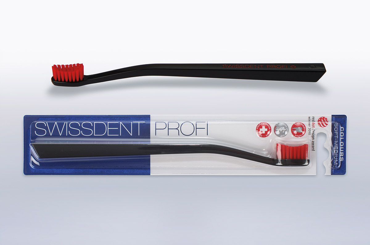 Swissdent Profi Зубная щетка, средняя жесткость, черно-краснаяMP59.4D Swissdent Profi Зубная щетка, средняя жесткость, черно-краснаяMP59.4DЗубная щетка Swissdent Profi Colours:- Зубная щетка идеальной формы для ежедневного использования - Уровень жесткости щетинок: Soft - Самая маленькая головка среди зубных щеток для взрослых - Идеальная форма щетинок для тщательной и бережной очистки каждого зуба - Очищает труднодоступные участки зуба, не травмируя десны - Эргономичная ручка - Запатентована и произведена в Швейцарии - Цвет: ручка - черная, щетинки - красные