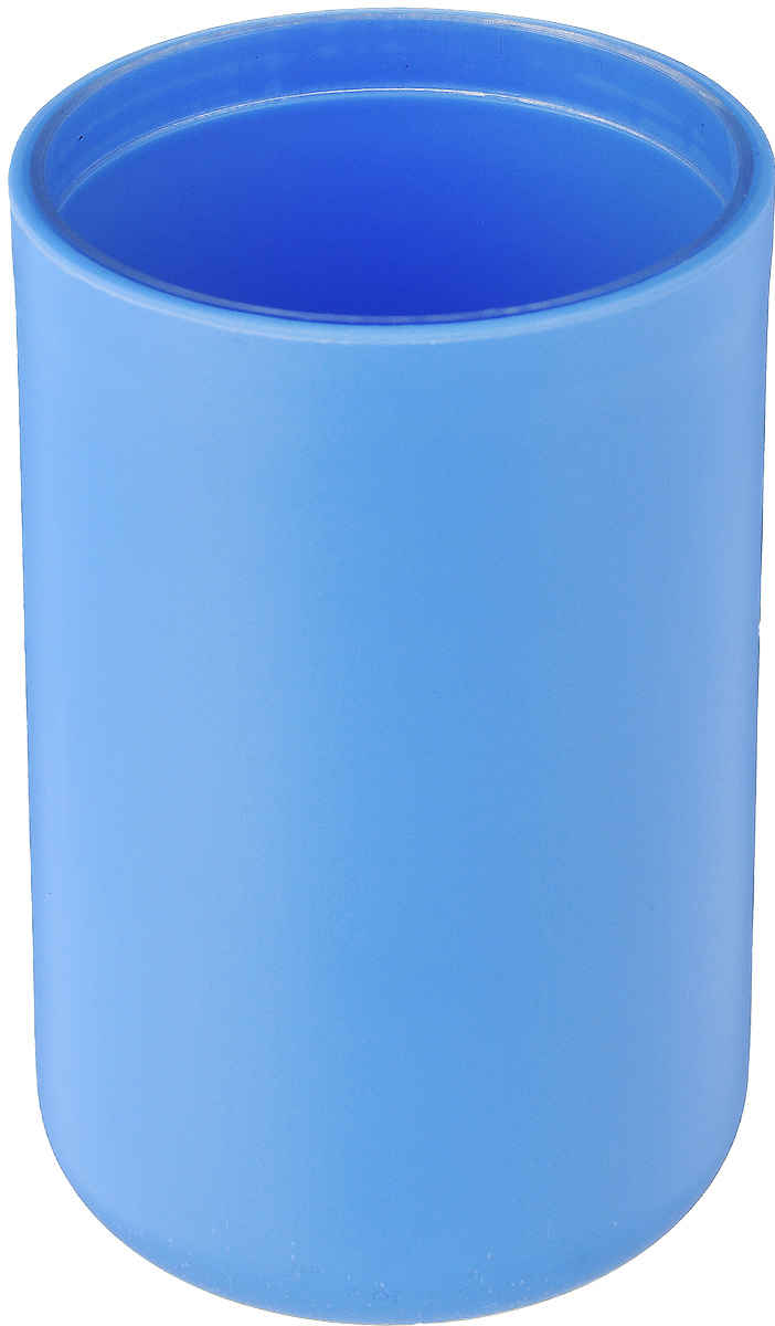 Стакан для ванной комнаты Vanstore Plastic Blue, цвет: голубой, высота 10,5 см68/5/1 Стакан для ванной комнаты Vanstore Plastic Blue, цвет: голубой, высота 10,5 см68/5/1Стакан для ванной комнаты Vanstore Plastic Blue изготовлен из высококачественного пластика. В стакане удобно хранить зубные щетки, тюбики с зубной пастой и другие принадлежности. Такой аксессуар для ванной комнаты стильно украсит интерьер и добавит в обычную обстановку яркие и модные акценты.Размер стакана: 6,5 х 6,5 х 10,5 см.
