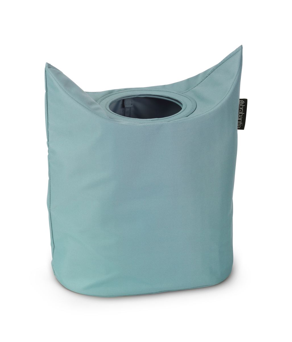Сумка для белья Brabantia, цвет: мятный, 50 л. 102509RG-D31S Сумка для белья Brabantia, цвет: мятный, 50 л. 102509RG-D31SОригинальная сумка для белья Brabantia экономит место и превращает вашу стирку в увлекательное занятие. С помощью складывающихся магнитных ручек сумка закрывается и превращается в корзину для белья с загрузочным отверстием. Собрались стирать? Поднимите ручки, и ваша сумка готова к использованию. Особенности: Загрузочное отверстие для быстрой загрузки белья – просто сложите магнитные ручки; Большие удобные ручки для переноски; Удобно загружать белье в стиральную машину – большая вместимость и широкое отверстие; 2 года гарантии Brabantia; Объем 50 л.