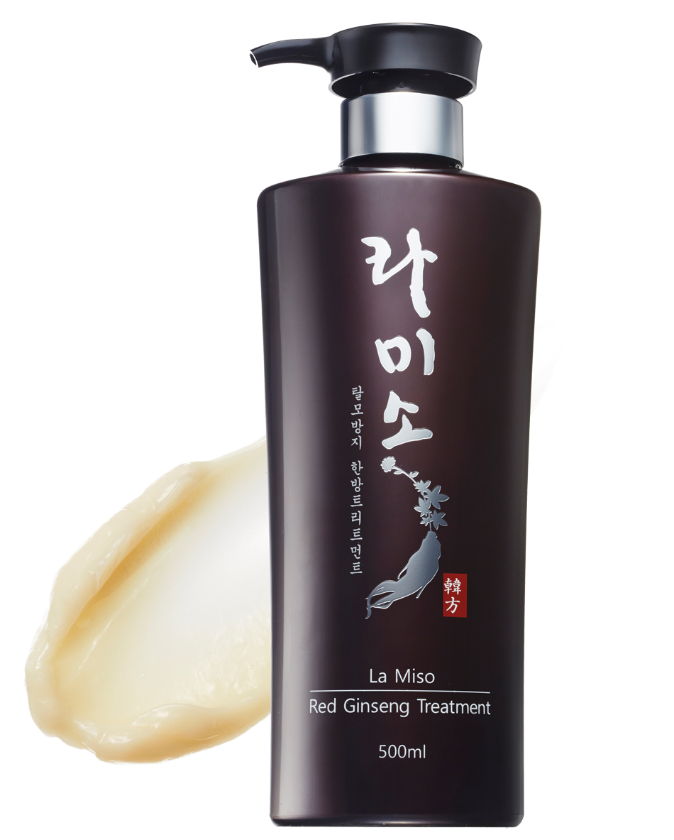 La Miso укрепляющий кондиционерс красным шеньшенем Red Ginseng Treatment, 500 мл5415 La Miso укрепляющий кондиционерс красным шеньшенем Red Ginseng Treatment, 500 мл5415Основным действующим компонентом средства является экстракт корня красного корейского женьшеня. Он богат витаминами группы В, сапонинами, гликозидами, флавоноидами, энзимами, антиоксидантами, органическими кислотами и аминокислотами. Корень красного корейского женьшеня известен во всем мире благодаря сильному восстанавливающему и укрепляющему эффекту, который он оказывает на организм человека. Благодаря усиленной формуле кондиционер интенсивно ухаживает за поврежденными волосами, питает, смягчает и защищает от ежедневного негативного воздействия. Экстракт корня красного корейского женьшеня восстанавливает природную красоту волос и улучшает их структуру. Регулярное применение средства делает волосы мягкими и послушными, придавая им здоровый блеск.