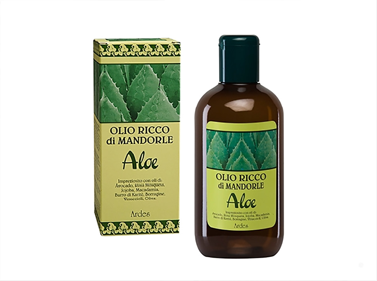 Ardes Масло обогащенное миндалем и Алое для лица, тела, волос, 250 мл. Olio Ricco di Mandorle Aloe LINEA RICCA ALOE254g Ardes Масло обогащенное миндалем и Алое для лица, тела, волос, 250 мл. Olio Ricco di Mandorle Aloe LINEA RICCA ALOE254gШелк для Вашей кожи. Оказывает успокаивающеедействие, укрепляющее, от растяжек, от морщин, питательное действие после солнца и после ванной, идеально подходит для массажа, оказывает защищающее действие от внешних факторов. Подходит для всехз типов кожи, как для деликатной и нежной кожи младенца так и для беременной женщины.