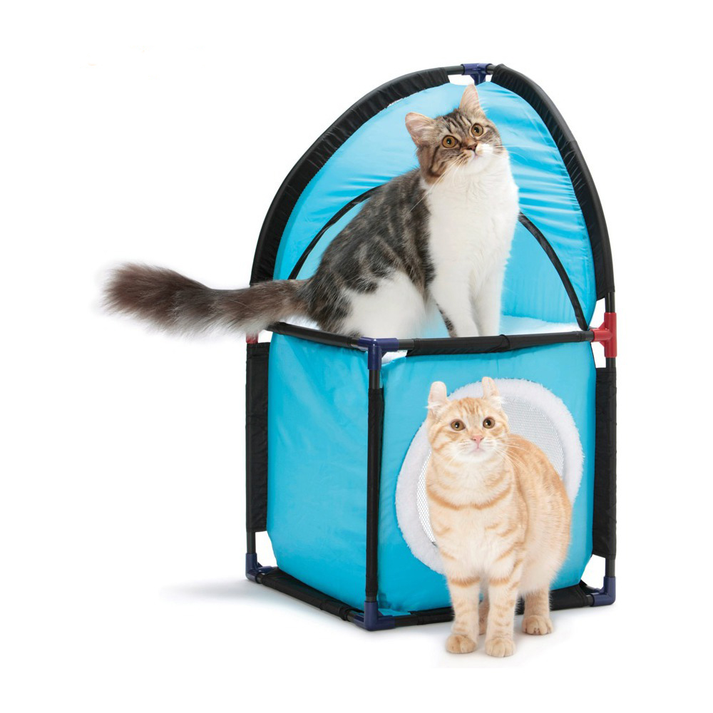 Домик для кошек SportPet Designs Место встречи, 36 х 36 х 71 см0120710 Домик для кошек SportPet Designs Место встречи, 36 х 36 х 71 см0120710Домик для кошек SportPet Designs Место встречи обязательно понравится вашему пушистому питомцу. Прекрасно помещаясь в угол, он займет минимум пространства в вашей квартире. Двухэтажная конструкция позволяет удобно разместиться двум кошкам, не стесняя друг друга. Домик изготовлен из высокопрочных, устойчивых к повреждениям материалов. Каркас из пластиковых трубок удобно собирается и разбирается, облегчая транспортировку и хранение. Каркас обтянут прочным износостойким текстилем. Мягкая платформа, покрытая овчиной, обеспечивает дополнительный комфорт кошке. Домик прекрасно подходит для использования изолированно и в совокупности с игровыми комплексами.