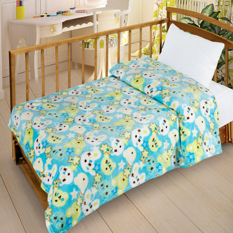 Letto Плед детский Велсофт-бэби цвет голубой78136 Letto Плед детский Велсофт-бэби цвет голубой78136Нежнейший плед в детскую кроватку выполнен из современного материала Велсофт - ткань напоминает на ощупь плюшевую игрушку. Материал гипоаллергенен, плед легкий и в то же время теплый. Приятна расцветка пледа создаст в детской комнате уют и приятную атмосферу.