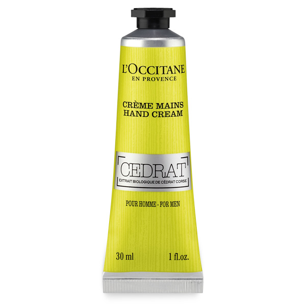 LOccitane Крем для рук Cedrat для мужчин, 30 мл380026 LOccitane Крем для рук Cedrat для мужчин, 30 мл380026Жара, холод, агрессивное воздействие окружающей среды… Все эти факторы неблагоприятно влияют на состояние кожи рук. Поэтому L’Occitane добавил в состав своего крема немного цитрона, чтобы обеспечить рукам увлажнение, питание и защиту.