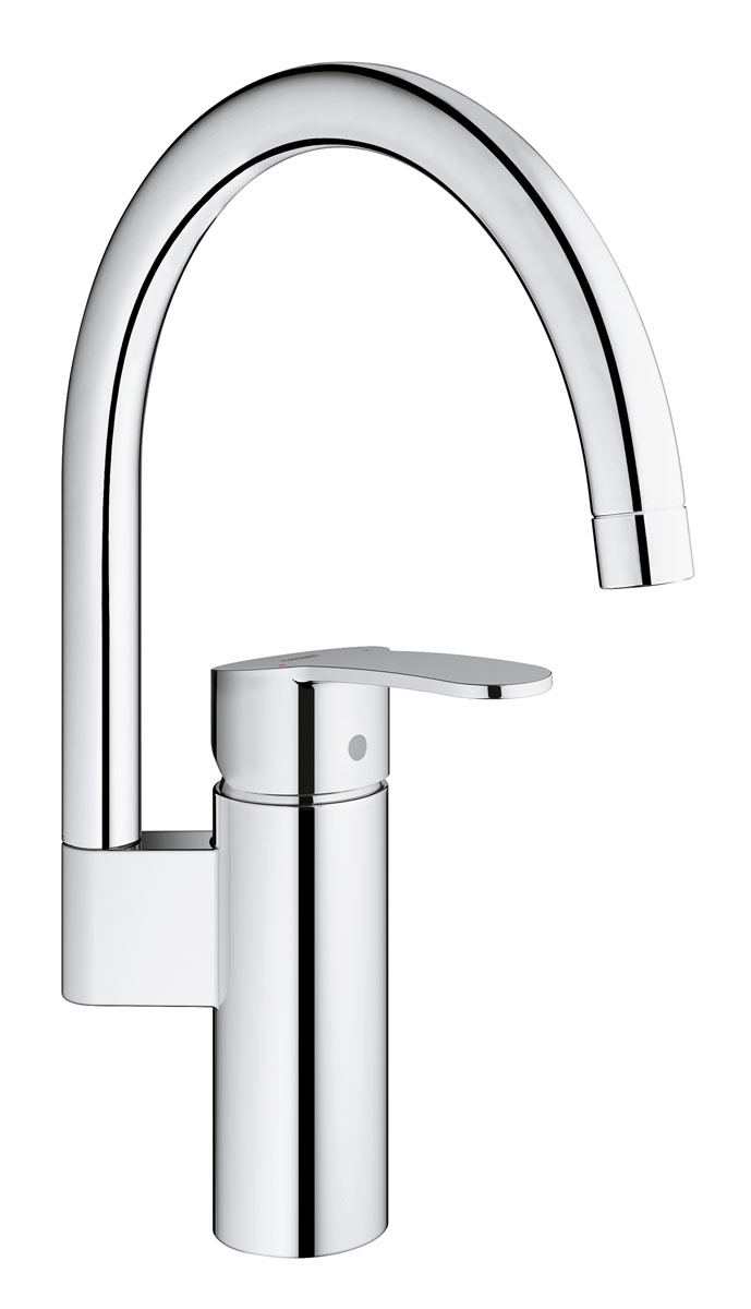 Смеситель однорычажный для мойки Grohe Cosmopolitan. DN 15BL505 Смеситель однорычажный для мойки Grohe Cosmopolitan. DN 15BL505Уникальное дизайнерское решение для ванной комнаты представляют собой смеситель Grohe Cosmopolitan. DN 15 с рычагами необычной формы. В конструкции сочетаются простые изгибы и обтекаемые формы. Его строгая красота подчеркивается ярким блеском хромированного покрытия Grohe StarLight, отталкивающего грязь и устойчивого к истиранию. Технология Grohe SilkMove позволяет управлять рычагом, регулируя напор и температуру воды, одним лишь кончиком пальца. И все это – при непревзойденном соотношении цены и рабочих характеристик.Кухонный смеситель Grohe Cosmopolitan. DN 15 подвергается основательным испытаниям на долговечность, имитирующим условия многолетней ежедневной эксплуатации. Онимеет один вид струи – нормальную, и излив с ограничением поворота 110 градусов.