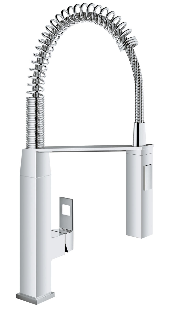 Смеситель для кухни Grohe Eurocube68/5/3 Смеситель для кухни Grohe Eurocube68/5/3Спроектированный в чистом, стильном дизайне, в соответствии с вашей современной кухней, смеситель Grohe Eurocube обладает всеми функциями, которые проницательные повара будут искать в кране: - профессиональный гибкий излив на пружине, с углом поворота излива 360° и возможность переключения между мощный душевым потоком и обычной струей одним нажатием кнопки, смеситель позволяет с легкостью заполнять и промывать кастрюли или мыть рабочую поверхность; - интегрированная технология SilkMove для керамических картриджей обеспечивает плавный и легкий контроль температуры воды и расхода. Выполненный в износостойком хромовом покрытии StarLight, он будет выглядеть безупречно в глянце даже после нескольких лет использования.