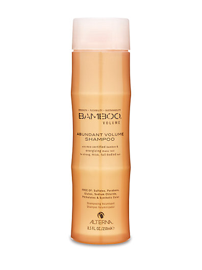 Alterna Шампунь для объема Bamboo Abundant Volume Shampoo - 250 млFS-00897 Alterna Шампунь для объема Bamboo Abundant Volume Shampoo - 250 млFS-00897Благодаря органическому экстракту корневищ перуанского женьшеня (перуанская мака), обладающего стимулирующими свойствами и богатым фито-питательными элементами, шампунь Alterna Bamboo Volume Abundant Volume Shampoo насыщает волосы жизненной силой и укрепляет их. Результат: Шампунь изнутри помогает увеличить объем волос по всем трем аспектам: полнота, толщина и прикорневой объем. Он деликатно очищает волосы и наполняет их жизненной энергией и силой, а также он обладает отличными увлажняющими свойствами и подойдет любому типу волос. Alterna Bamboo Volume Abundant Volume Shampoo наполнит ваши волосы невесомым увлажнением и необходимыми питательными элементами, что увеличит объем волос и придаст им ослепительный блеск. Ваши волосы будут выглядеть более здоровыми, пышными и объемными.