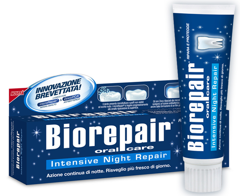 Biorepair Зубная паста Ночное интенсивное восстановление Intensive Night Repair, 75 мл5010777142037 Biorepair Зубная паста Ночное интенсивное восстановление Intensive Night Repair, 75 мл5010777142037Единственная зубная паста на основе mircoRepair, которая гарантирует длительное действие в течение ночи и свежесть в полости рта при утреннем пробуждении. В основе формулы лежат биомиметические частицы mircorepair, которые восстанавливают поверхность зубной эмали.В составе Zn (PCA) обладает эффективным антисептическим и антибактериальным действием в полости рта. Предотвращает образование зубного налёта, зубного камня и кариеса. Содержание активного вещества microrepair - 15%. Защитный полимер, который образует на поверхности зубов антибактериальный поверхностный слой. Рекомендована при ношении ортодонтических конструкций.