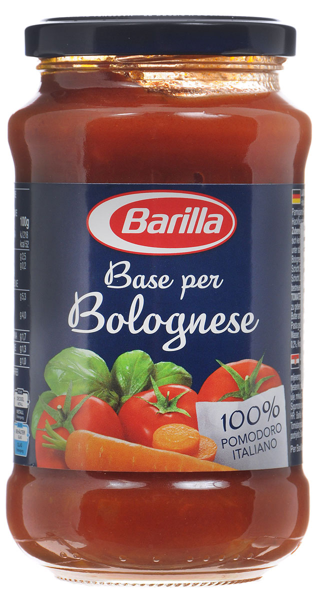 Barilla Sugo Base per Bolognese соус основа для болоньезе, 400 г0120710 Barilla Sugo Base per Bolognese соус основа для болоньезе, 400 г0120710Натуральная основа для соуса Болоньезе, сделанная из лучших итальянских томатов, овощей и специй. Прекрасная возможность приготовить соус в домашних условиях, сэкономив время на чистке и обжарке овощей.Лучше всего благородный вкус соуса Болоньезе раскрывается в сочетании с яичными Тальятелле. Достаточно обжарить фарш, добавить основу для Болоньезе Barilla, прогреть на медленном огне и ваш соус готов.