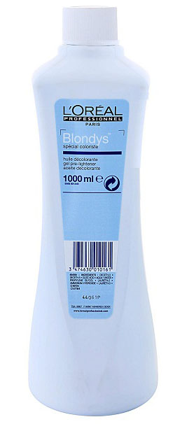 LOreal Professionnel Осветляющий гель Deocoloration, 1000 млMP59.4D LOreal Professionnel Осветляющий гель Deocoloration, 1000 млMP59.4DOreal Professionnel Deocoloration Осветляющий гель создан ведущими специалистами компании Oreal Professionnel. Он разработан для полноценного осветления натуральных волос от двух до шести тонов.Обладает высокой нейтрализацией цвета, однако при этом оказывает очень мягкое воздействие на структуру волос. Значительно облегчает последующее окрашивание.Благодаря комплексу осветляющих компонентов, в результате использования осветляющего геля Лореаль, вы сможете быстро осветлить натуральные волосы в очень светлые тона.