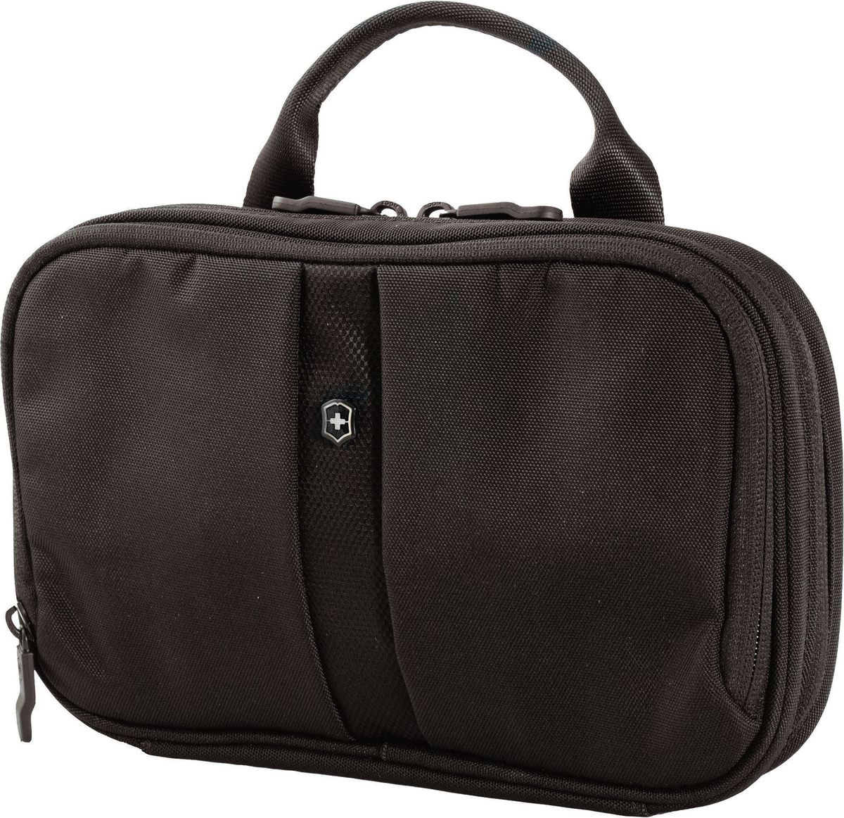 Несессер Victorinox Slimline Toiletry Kit, цвет: черный, 25 х 6 х 15 см71069с-2 Несессер Victorinox Slimline Toiletry Kit, цвет: черный, 25 х 6 х 15 см71069с-2Несессер Victorinox Slimline Toiletry Kit, выполненный из нейлона, идеально подходит для хранения небольших туалетных принадлежностей. Основное отделение имеет 3 разделенных карманы из микросетчатого материала, 2 кармана на молнии и удобно расположенную водонепроницаемую зону для хранения. Легкая в уходе антибактериальная подкладка препятствует образованию запаха, грибка и бактерий, от которых образуется плесень.Несессер снабжен специальным крючком для подвешивания и удобной ручкой для переноски.