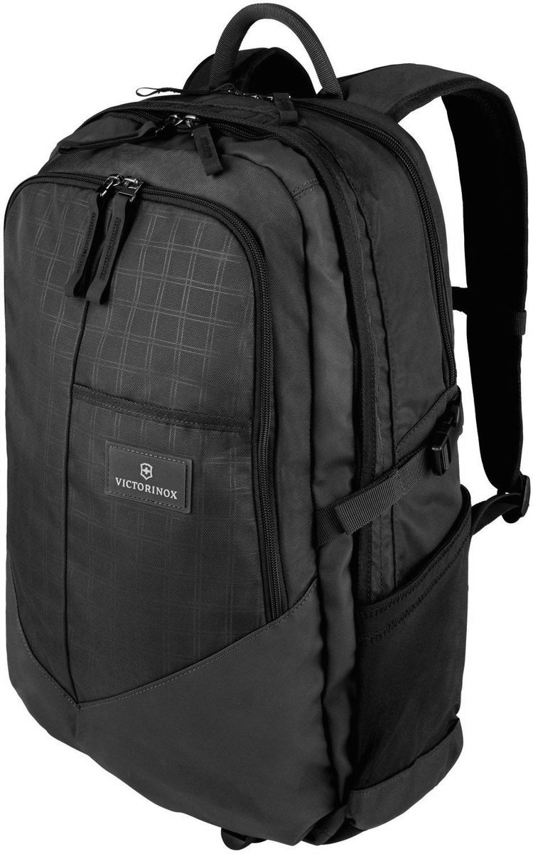 Рюкзак Victorinox Altmont3.0, Deluxe Backpack 17, цвет: черный. 3238800132388001 Рюкзак Victorinox Altmont3.0, Deluxe Backpack 17, цвет: черный. 3238800132388001Оригинальный швейцарский армейский нож «Swiss Army» был создан в 1897 году в небольшой деревушке Ибах в Швейцарии.С тех пор продукция,выпускаемая под маркой «Victorinox» с ее узнаваемым логотипом в виде креста на щите,по праву считается эталоном отличного качества,высокой функциональности,инновационных технологий и культового дизайна.Наша преданность принципам в течение последних 130 лет позволила нам создавать продукты,которые являются выдающимися не только по дизайну и качеству,но которые также являются надежными спутниками в больших и маленьких жизненных приключениях.Сегодня мы с гордостью представляем линейку сумок,чемоданов и дорожных аксессуаров,которые наилучшим образом воплощают в себе данные принципы,а также сочетают в себе черты нашего лучшего классического стиля.Индивидуальность-это то,что отличает вас от любого другого человека,с которым вы сталкиваетесь на улице,в поезде,с которым вы общаетесь в городе.Каждый день вашей жизни — это уникальный опыт,который никогда больше не повторится.Коллекция Altmont 3.0 создавалась с расчетом на индивидуальность.Неважно носите ли вы рюкзак,сумку-мессенджер или повседневную сумку — в коллекции Altmont 3.0 есть богатый выбор аксессуаров такой же многогранный,как и ваш индивидуальный стиль.Для вас просто не существуют такой вещи как «обычный день»,и также как и вы,наша коллекция справится с любой ситуацией.Прототип модели прошел целых 30 основательных и строгих испытаний,в ходе которых проводилась симуляция самых экстремальных сценариев и условий внешней среды,возможных в реальной жизни.Жесткий режим проводимых тестов гарантирует точность,прочность и износоустойчивость,т.е. все признаки высокого качества и эксплуатационных характеристик,которые покупатель ожидает от продукции «Victorinox».Далее каждое изделие проходит тщательный контроль сертифицированным техническим специалистом.В результате мы можем безоговорочно отвечать за качество нашей продукции и гарантировать отсутствие заводского брака в каждом изделии нашего производства в течение всего гарантийного срока.На тот маловероятный случай,если в приобретенном вами изделии возникает дефект функционального характера,на который распространяется гарантийные обязательства производителя,мы располагаем международной сетью Авторизованных центров ремонтного обслуживания.На изделия коллекции Altmont 3.0 распространяется международная ограниченная 10-летняя гарантия.Мы хотим,чтобы вы остались довольны приобретенным вами изделием!Ни о чем не беспокойтесь:мы уже обо всем позаботились! ХАРАКТЕРИСТИКИ И СВОЙСТВАМягкое отделение для ноутбука диагональю 17 (43 см) Мягкие карманы для электронных устройств диагональю 10 (25 см) для безопасного хранения iPad, Kindle, планшета или электронной книгиВнутренняя организационная секция включает в себя сетчатый карман на молнии по всей длине, двойные карманы для хранения, кармашки для ручек и карабин для ключейВнешняя организационная секция включает в себя два скрытых кармана, лицевой прорезной карман, многофункциональные растяжные боковые карманы, идеально подходящие для бутылки с водой или зонтикаРегулируемый нагрудный ремень и поясные ремни равномерно распределяют вес Поясные ремни удобно прячутся за задней стенкой, когда не используютсяПрессованная задняя стенка и прессованные регулируемые плечевые ремни для максимального комфорта
