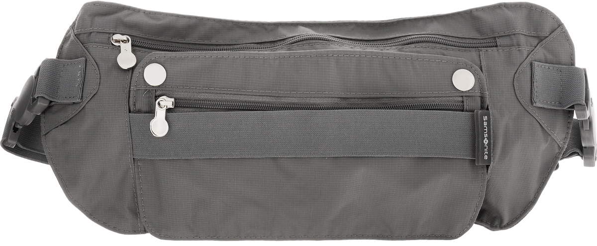 Сумка поясная SamsoniteU23-18510 Сумка поясная SamsoniteU23-18510Компактная поясная сумка Samsonite, выполненная из высококачественного, нейлона отлично подойдет для переноски самого необходимого. Сумка содержит одно вместительное отделение, закрывающееся на застежку-молнию. Лицевая сторона изделия дополнена съемным карманом.Эластичный поясной ремень фиксируется при помощи пластиковой пряжки. Длина ремня регулируется. Максимальный обхват поясного ремня составляет 114 см.Размер сумки: 31 х 14,5 см.